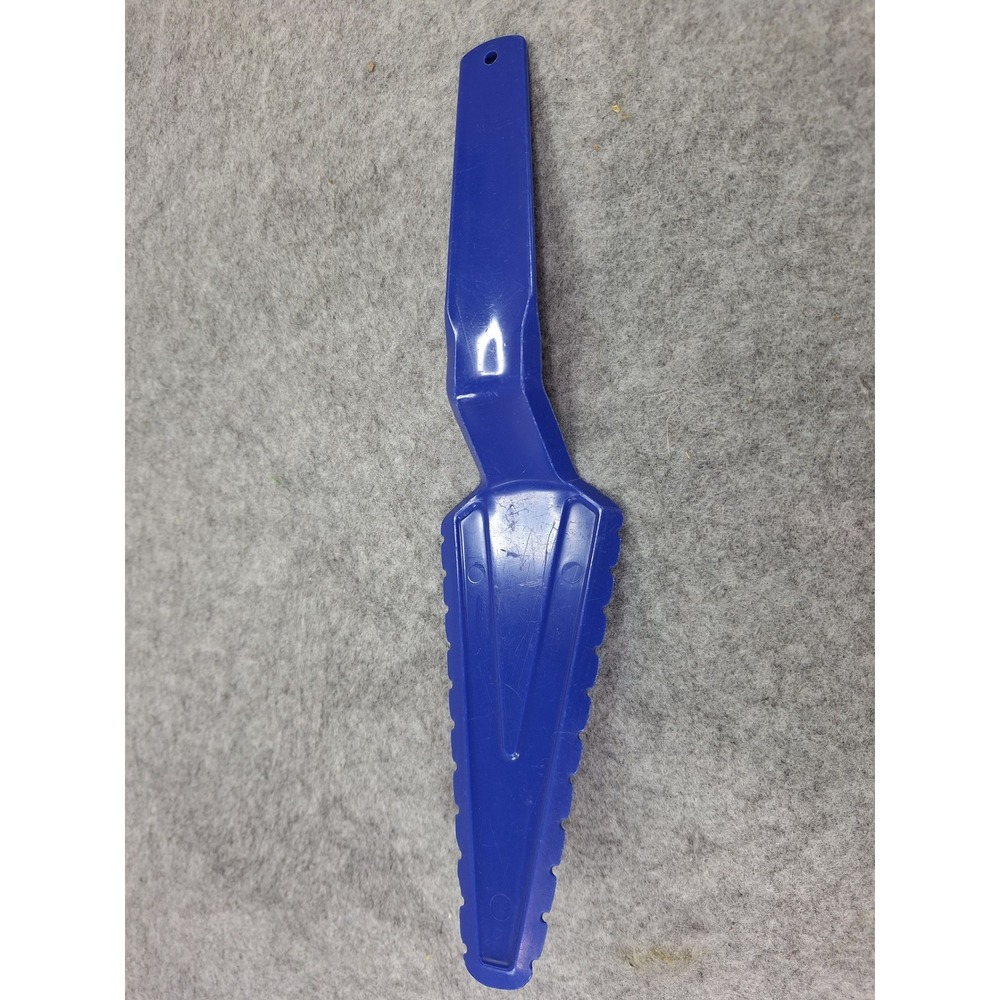 Tupperware Blue Plastic Serrated Cake Pie Server Slicer Vintage Kitchen Tool